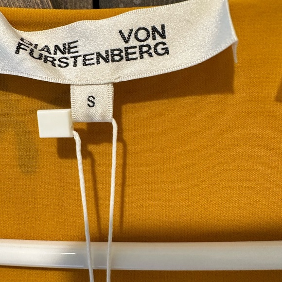 Diane Von Furstenberg DVF Luxury Designer Yellow Floral Wrap Midi Dress NWT S - Picture 5 of 6